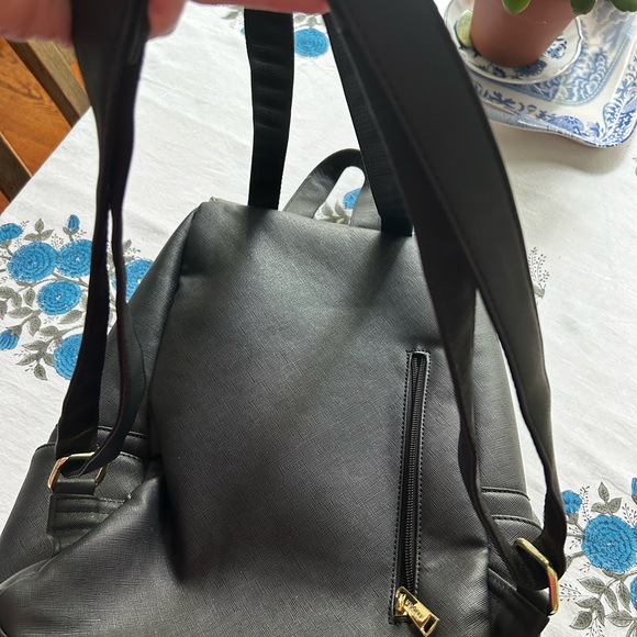 COOFIT black vinyl backpack - Picture 4 of 15